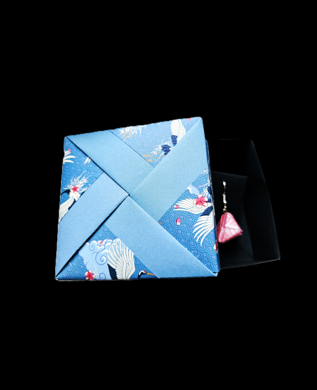 Blue origamibox